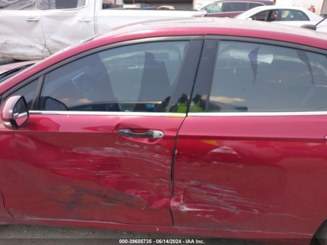 1FA6P0H7XE5403992 Ford FUSION SE