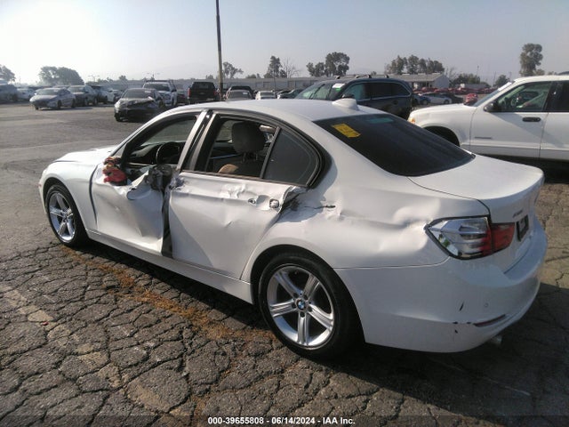 BMW 320i Xdrive 2015 WBA3C3C55FP664174 Image 3