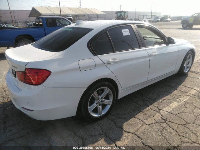 BMW 320i Xdrive 2015 WBA3C3C55FP664174 Image 4