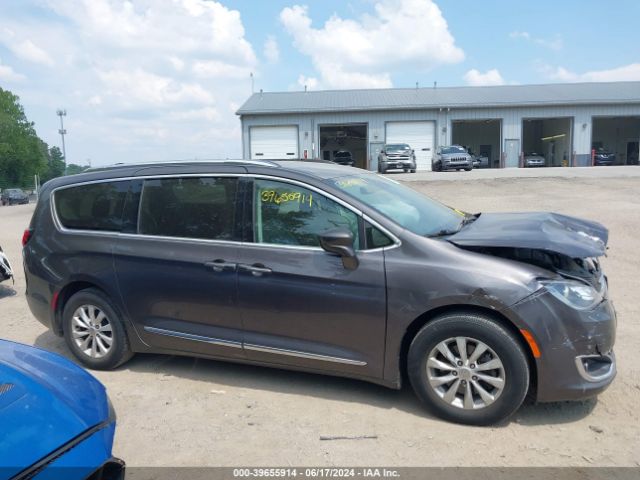2C4RC1EG9JR188972 Chrysler Pacifica Touring L Plus