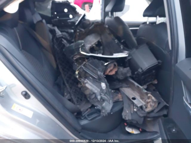 4T1B11HK9JU570053 Toyota CAMRY SE