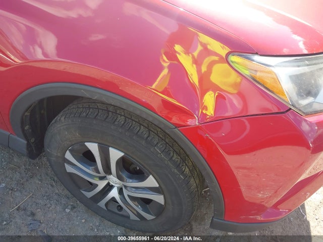 Toyota RAV4 LE 2017 JTMBFREV8HJ172718 Image 6