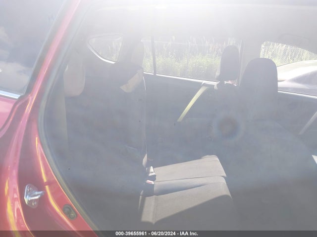 Toyota RAV4 LE 2017 JTMBFREV8HJ172718 Image 8