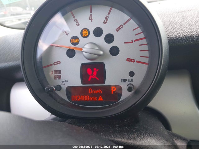 2012 MINI COOPER WMWSU3C52CT540813 Photo 6