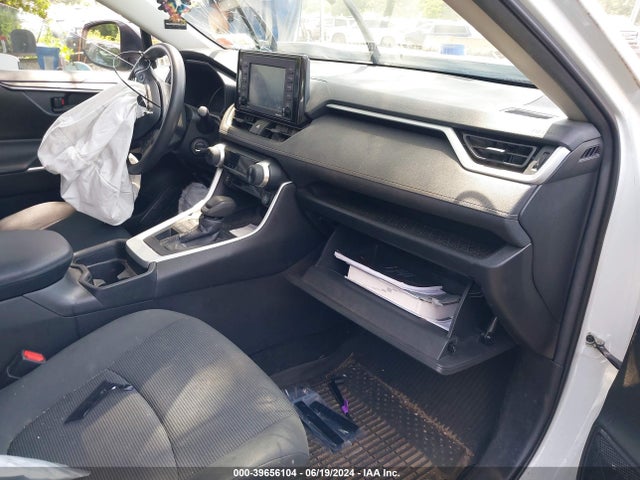 Toyota RAV4 LE 2020 2T3F1RFV1LW135745 Image 5
