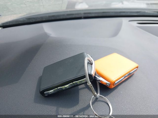 7JRL12FK8RG295269 Volvo S60 B5 Core Dark Theme