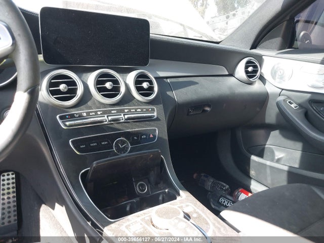 W1KWF8DB4MR649147 Mercedes-Benz C 300 Sedan