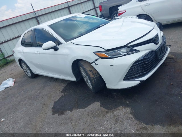 2019 4T1B11HK1KU256494 main image