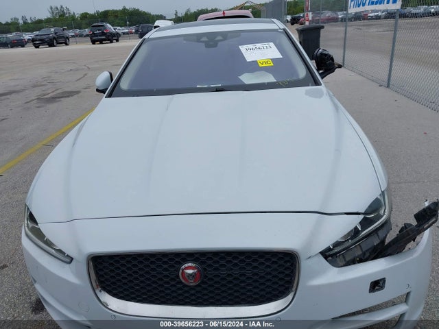 SAJAD4BG6HA972073 Jaguar Xe 25t Premium
