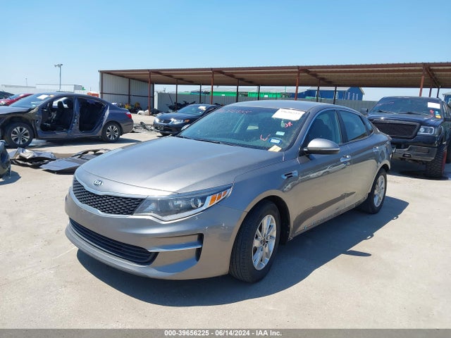 KIA Optima Lx 2018 5XXGT4L35JG209561 Image 2