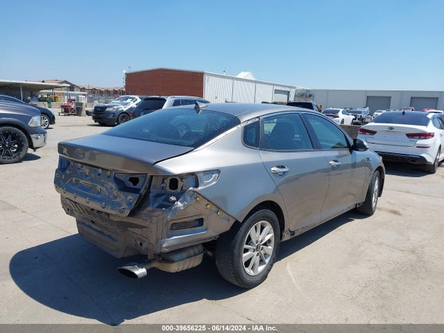 KIA Optima Lx 2018 5XXGT4L35JG209561 Image 4
