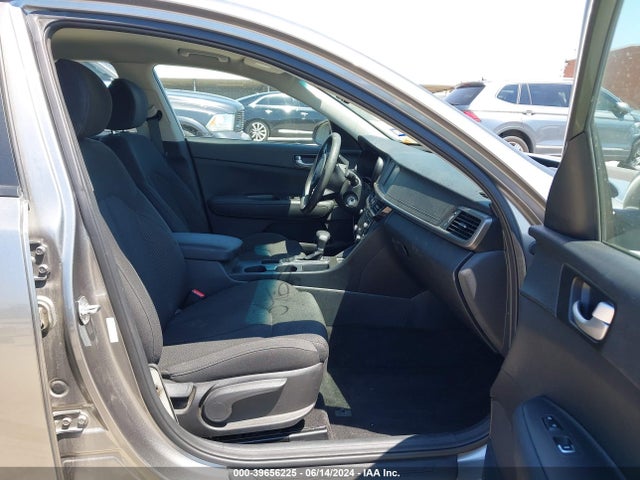 KIA Optima Lx 2018 5XXGT4L35JG209561 Image 5