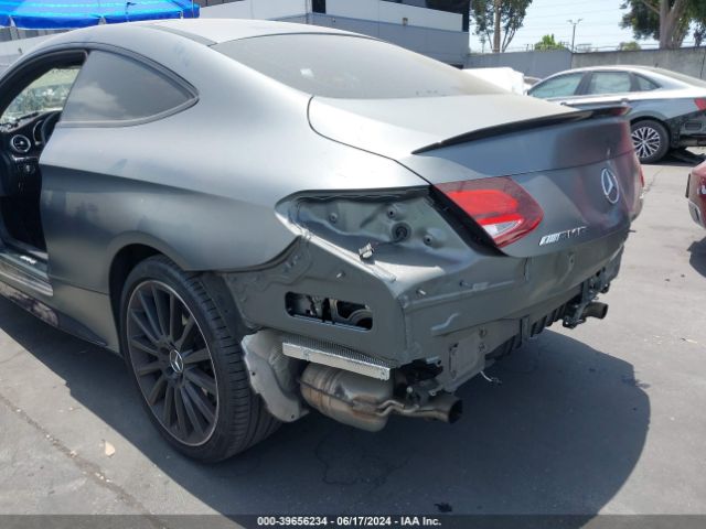 WDDWJ6EB3KF817487 Mercedes-Benz Amg C 43 4matic