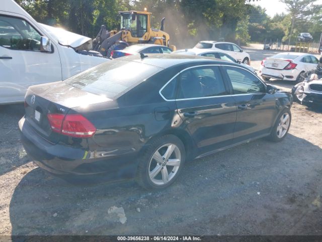 1VWAS7A35EC034552 Volkswagen Passat 1.8t Wolfsburg Edition