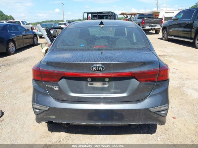 3KPF24AD8ME320144 KIA FORTE FE