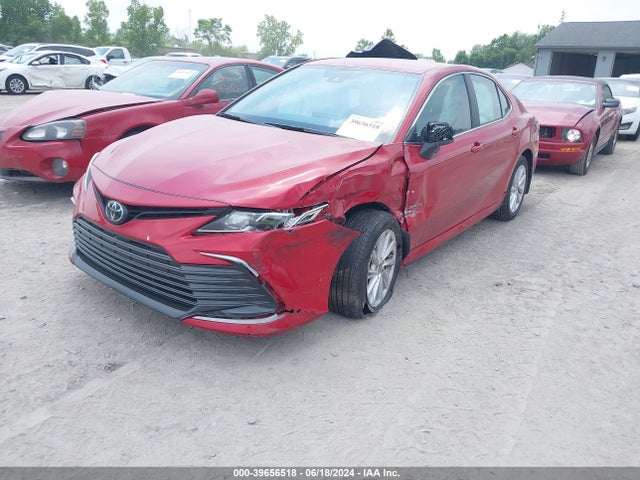 Toyota CAMRY LE 2024 4T1C11BK9RU127586 Image 2