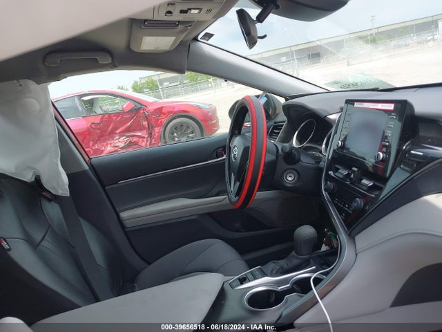 Toyota CAMRY LE 2024 4T1C11BK9RU127586 Image 5