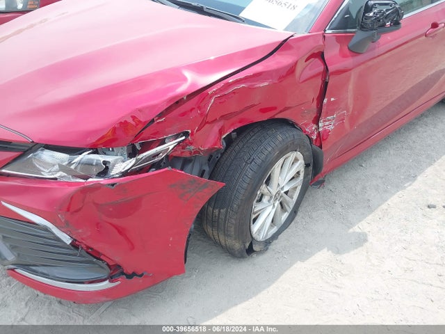 Toyota CAMRY LE 2024 4T1C11BK9RU127586 Image 6