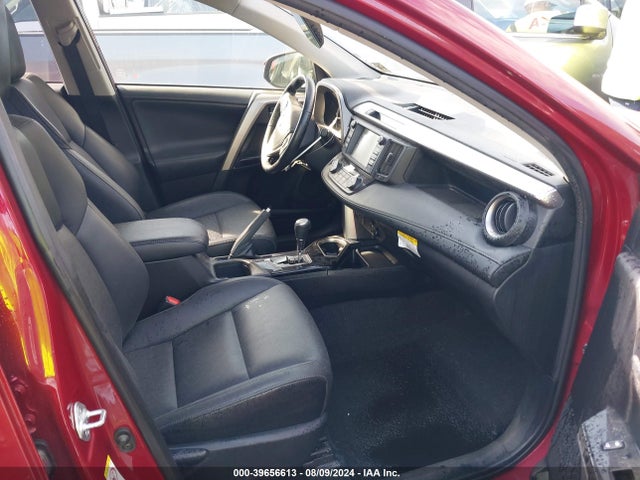 Toyota Rav4 Limited 2018 JTMDFREV9JD250985 Image 5