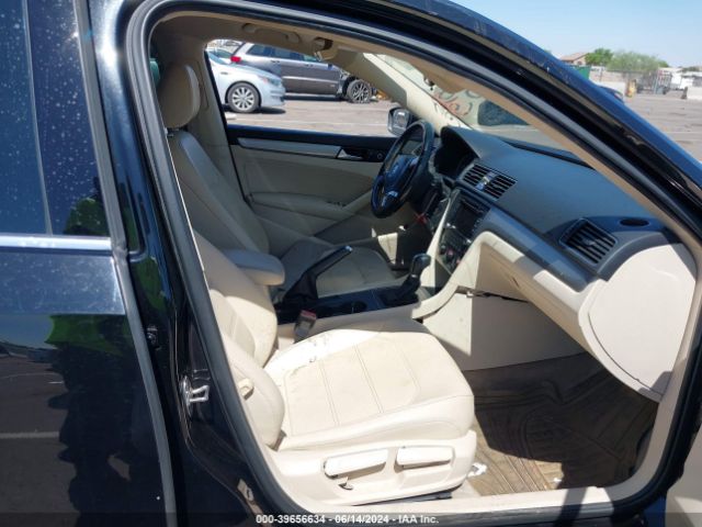 1VWAT7A30FC099517 Volkswagen Passat 1.8t Limited Edition