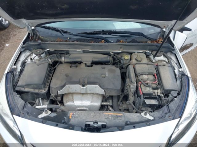 1G11D5SL1FU115018 Chevrolet MALIBU 2LT