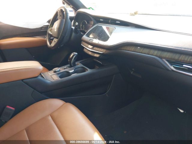 1GYFZCR42KF176291 Cadillac Xt4 Premium Luxury