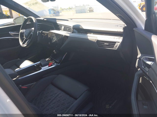 2022 AUDI E-TRON S WA1ACBGE3NB040443 Photo 4