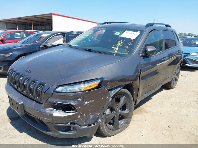 1C4PJMCB2JD533221 Jeep Cherokee Latitude 4x4