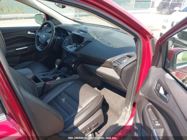 1FMCU9JD0HUE62615 Ford Escape Titanium