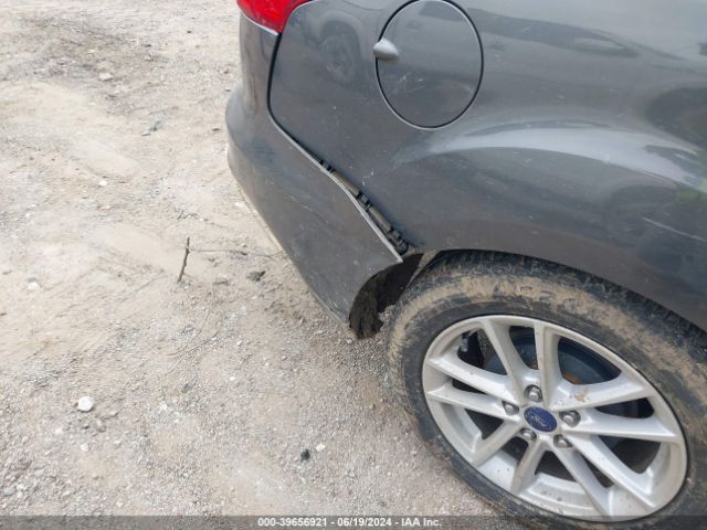 1FADP3F28HL279382 Ford FOCUS SE