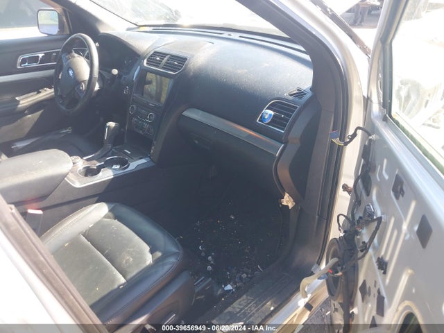 Ford EXPLORER XLT 2017 1FM5K8D84HGB46785 Image 5
