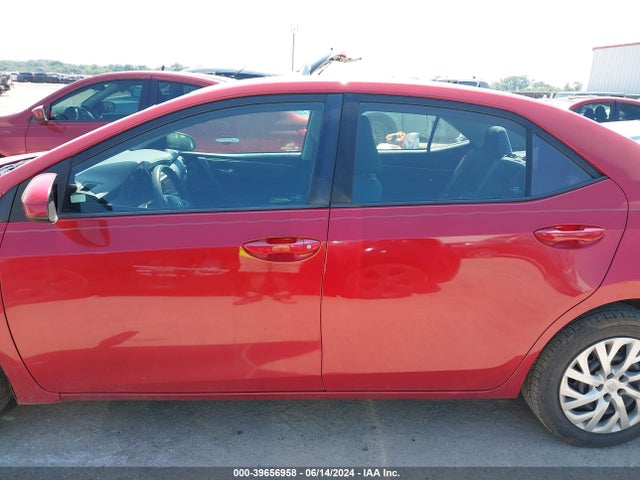 Toyota COROLLA LE 2018 5YFBURHE4JP818761 Image 14