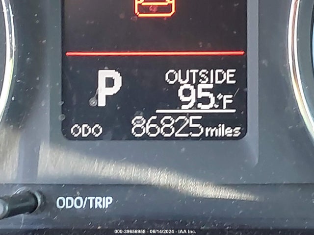 Toyota COROLLA LE 2018 5YFBURHE4JP818761 Image 15