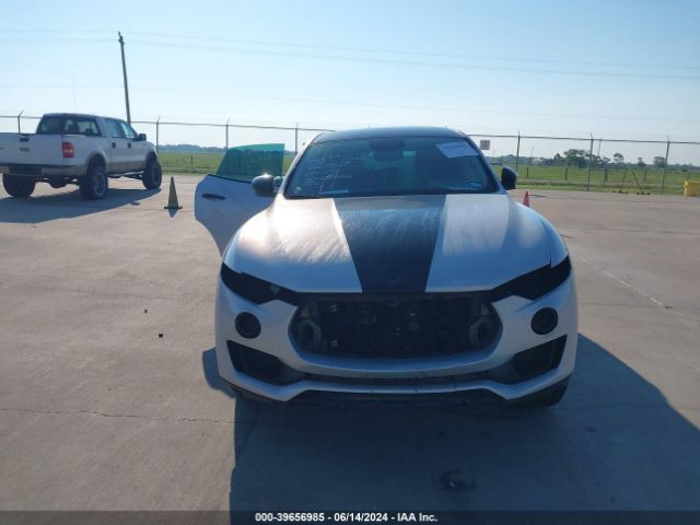 ZN661XUA0JX279038 Maserati Levante