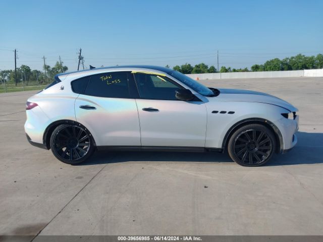 ZN661XUA0JX279038 Maserati Levante