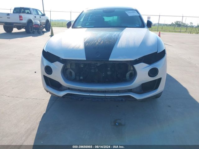ZN661XUA0JX279038 Maserati Levante