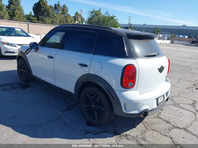 2011 MINI COOPER S COUNTRYMAN WMWZC3C50BWM26016 Photo 2