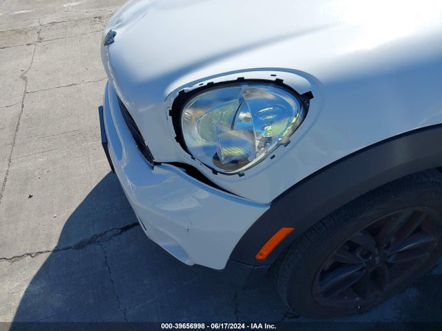 2011 MINI COOPER S COUNTRYMAN WMWZC3C50BWM26016 Photo 5