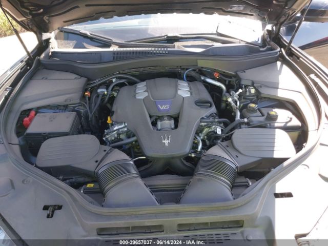 ZN661YUM5NX406825 Maserati Levante Modena