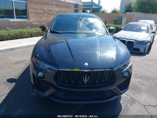 ZN661YUM5NX406825 Maserati Levante Modena