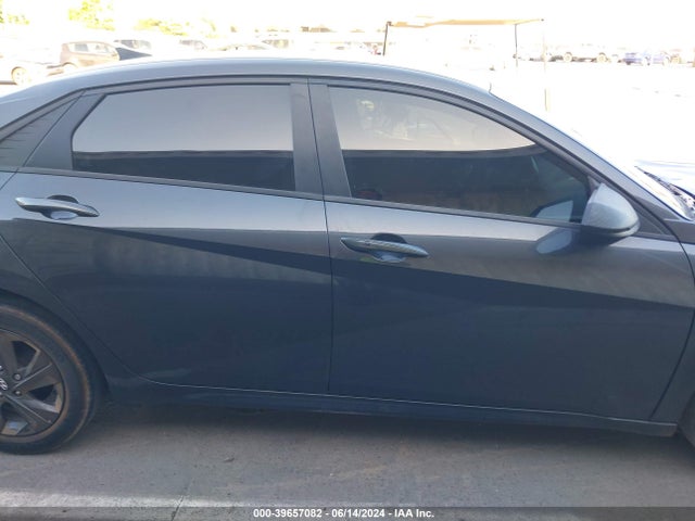 Hyundai ELANTRA SEL 2022 5NPLM4AG2NH066239 Image 13
