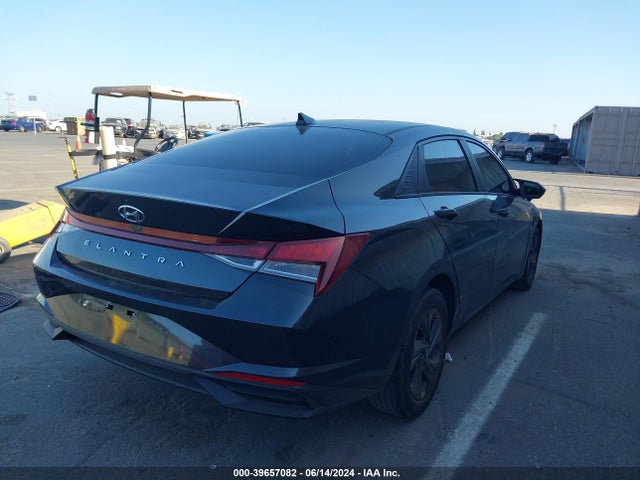 Hyundai ELANTRA SEL 2022 5NPLM4AG2NH066239 Image 4
