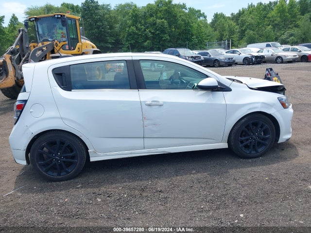 Chevrolet Sonic Premier Auto 2018 1G1JF6SB5J4122294 Image 13
