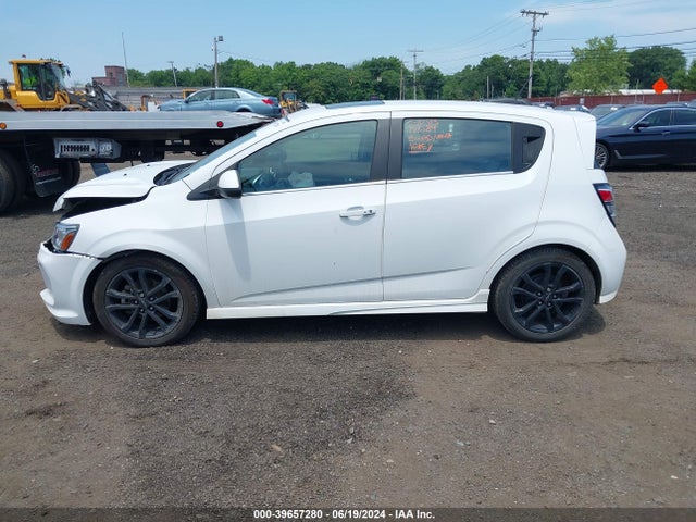 Chevrolet Sonic Premier Auto 2018 1G1JF6SB5J4122294 Image 14