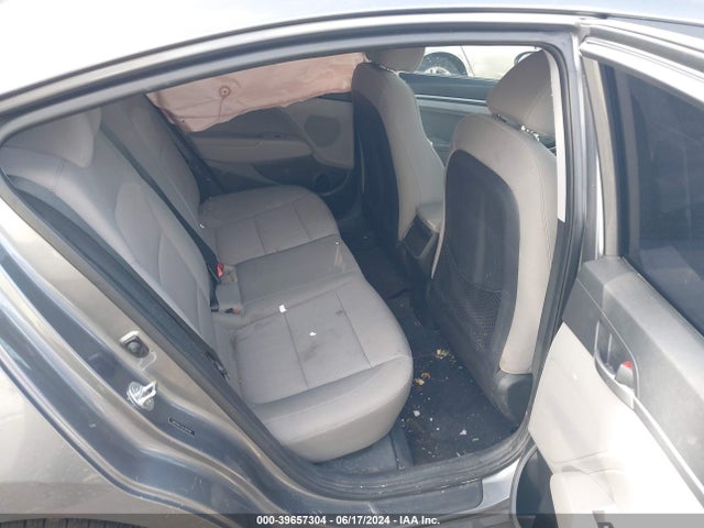 Hyundai Elantra Value Edition 2018 5NPD84LF0JH326788 Image 8