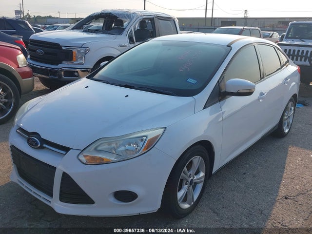 Ford FOCUS SE 2014 1FADP3F23EL263831 Image 2