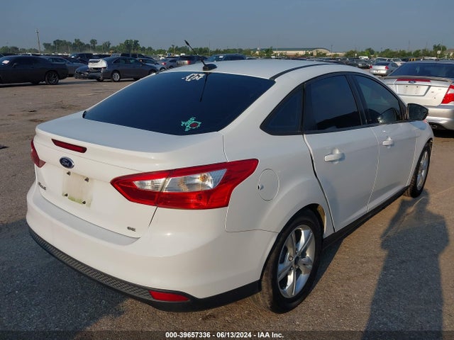 Ford FOCUS SE 2014 1FADP3F23EL263831 Image 4