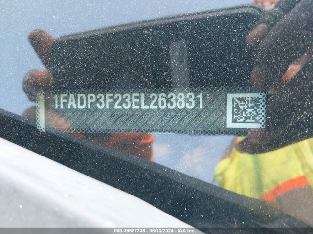 Ford FOCUS SE 2014 1FADP3F23EL263831 Image 9