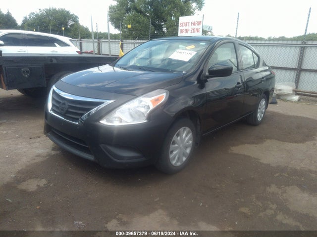 Nissan Versa 1.6 S 2018 3N1CN7AP5JL825820 Image 2