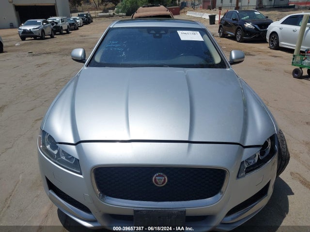 Jaguar Xf 25t Premium 2018 SAJBD4FX0JCY56473 Image 11